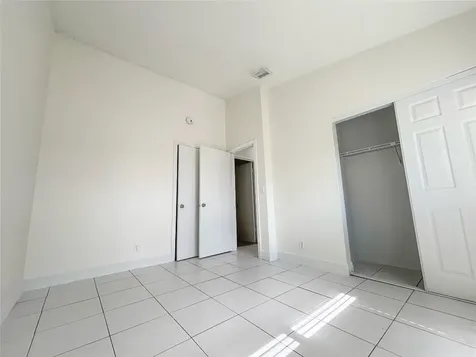 3553 Riverside Drive Coral Springs FL 33065