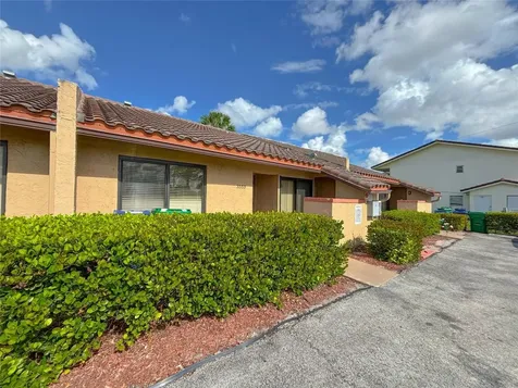 3553 Riverside Drive Coral Springs FL 33065