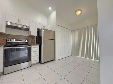 3553 Riverside Drive Coral Springs FL 33065