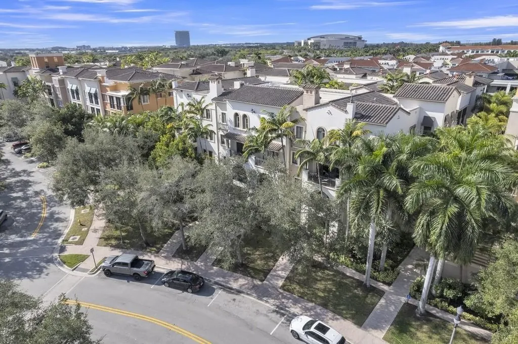 2955 NW 126th Avenue Sunrise FL 33323