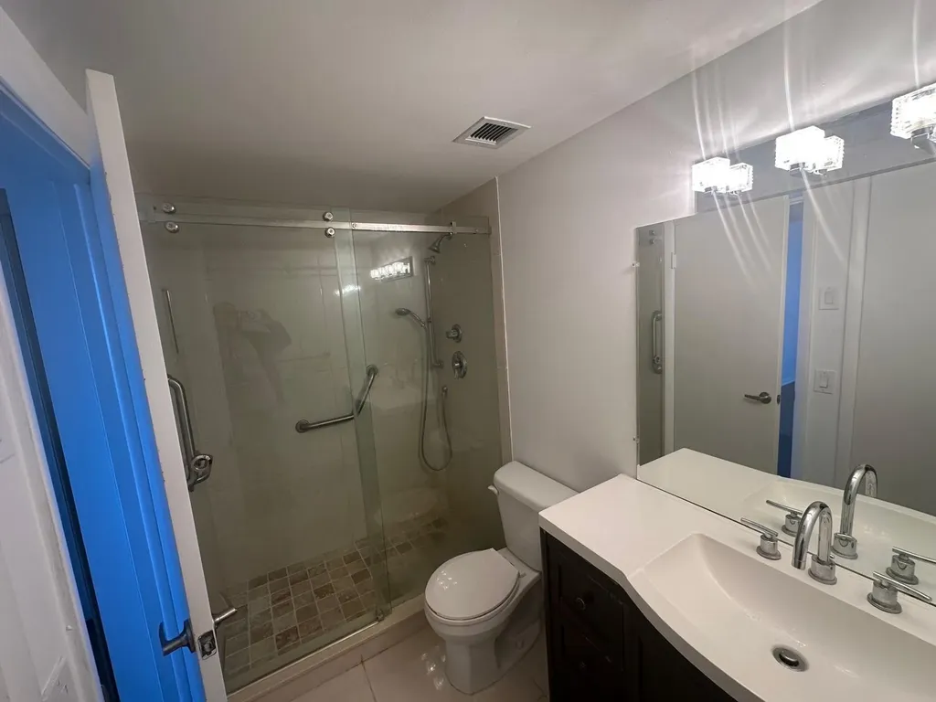 3850 Washington Street Hollywood FL 33021
