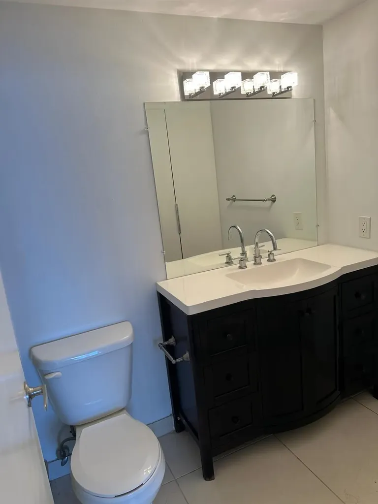 3850 Washington Street Hollywood FL 33021