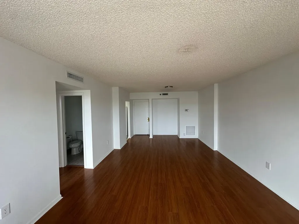 3850 Washington Street Hollywood FL 33021