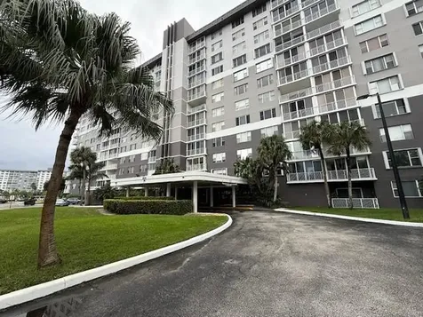 3850 Washington Street Hollywood FL 33021