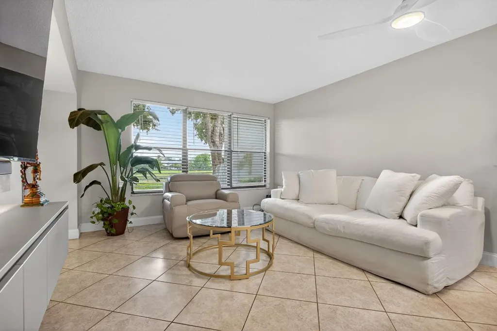 2314 S Cypress Bend Drive Pompano Beach FL 33069