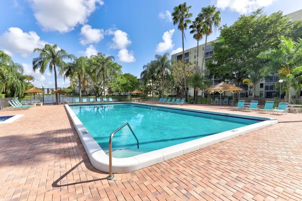 2314 S Cypress Bend Drive Pompano Beach FL 33069