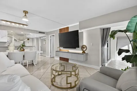 2314 S Cypress Bend Drive Pompano Beach FL 33069