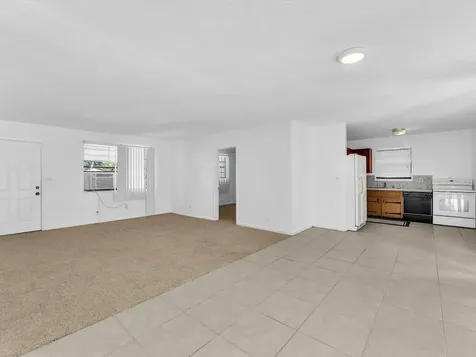 3310 NW 43rd Avenue Lauderdale Lakes FL 33319