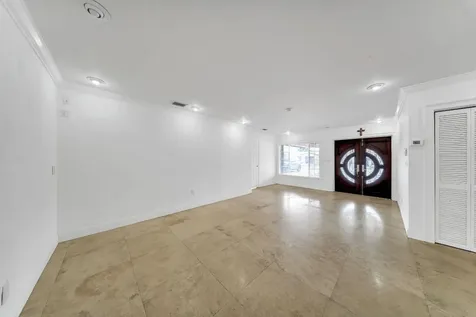 2705 SW 108th Court Miami FL 33165