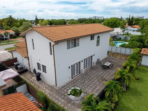 2705 SW 108th Court Miami FL 33165