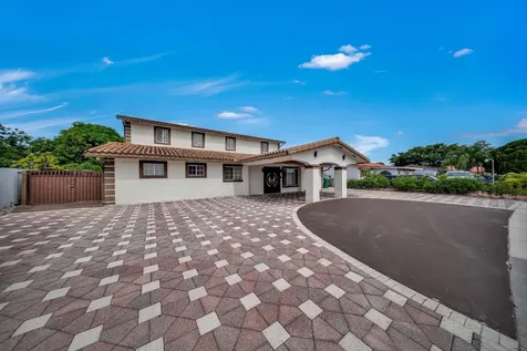 2705 SW 108th Court Miami FL 33165