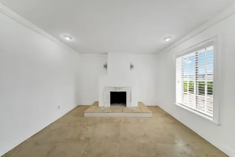 2705 SW 108th Court Miami FL 33165