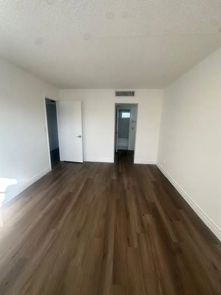 5860 NW 64th Avenue Fort Lauderdale FL 33319