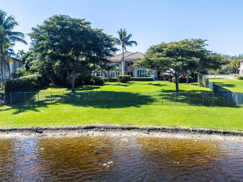 11047 Garden Ridge Court Davie FL 33328