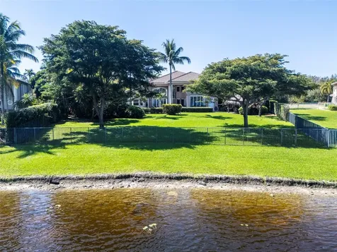 11047 Garden Ridge Court Davie FL 33328
