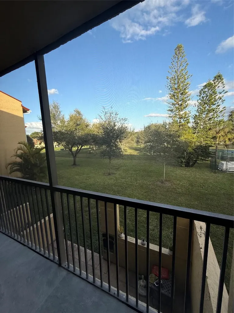 2075 Coral Ridge Drive Coral Springs FL 33071