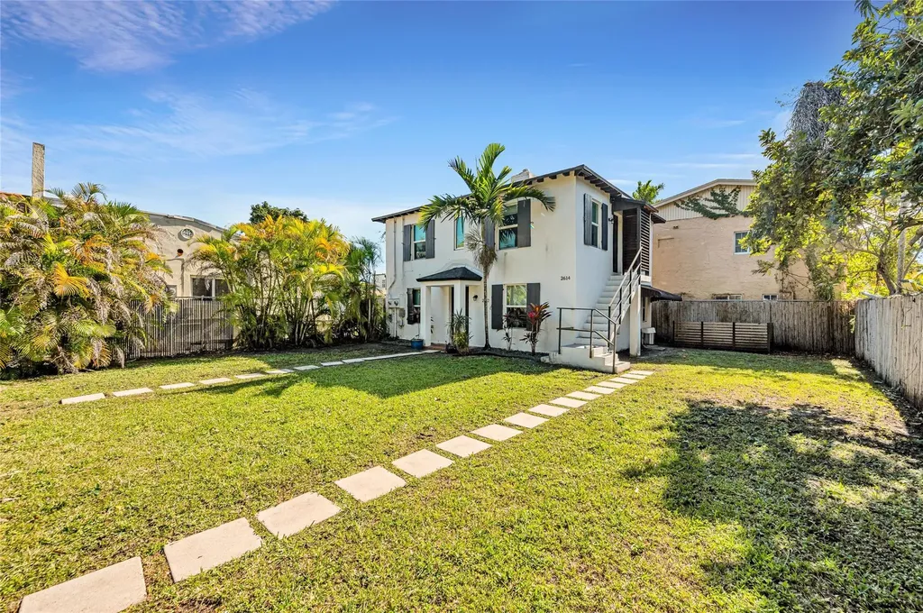 2612 SW 19th Terrace Miami FL 33145