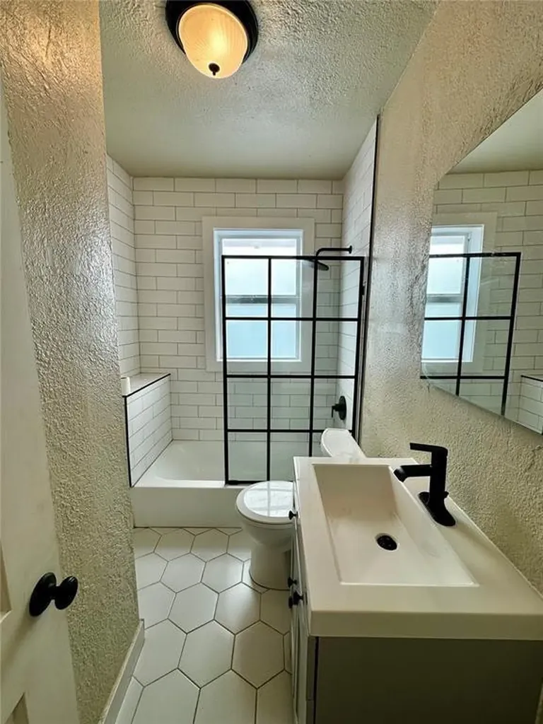 2612 SW 19th Terrace Miami FL 33145
