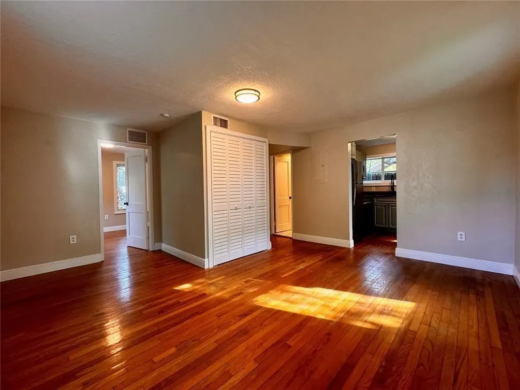2612 SW 19th Terrace Miami FL 33145