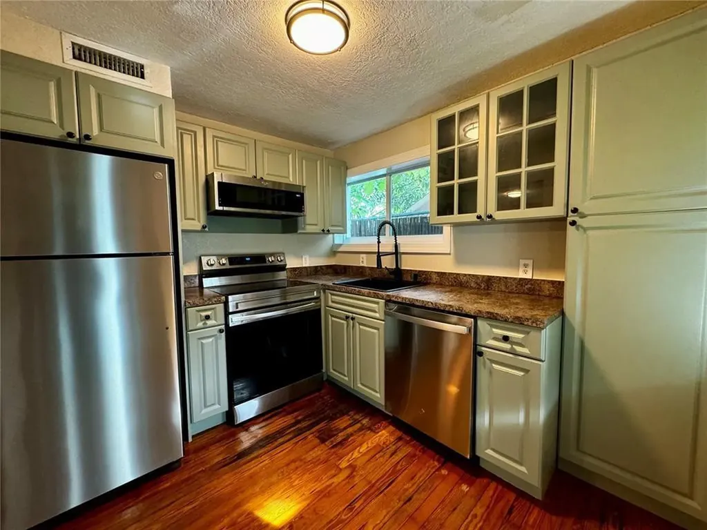 2612 SW 19th Terrace Miami FL 33145