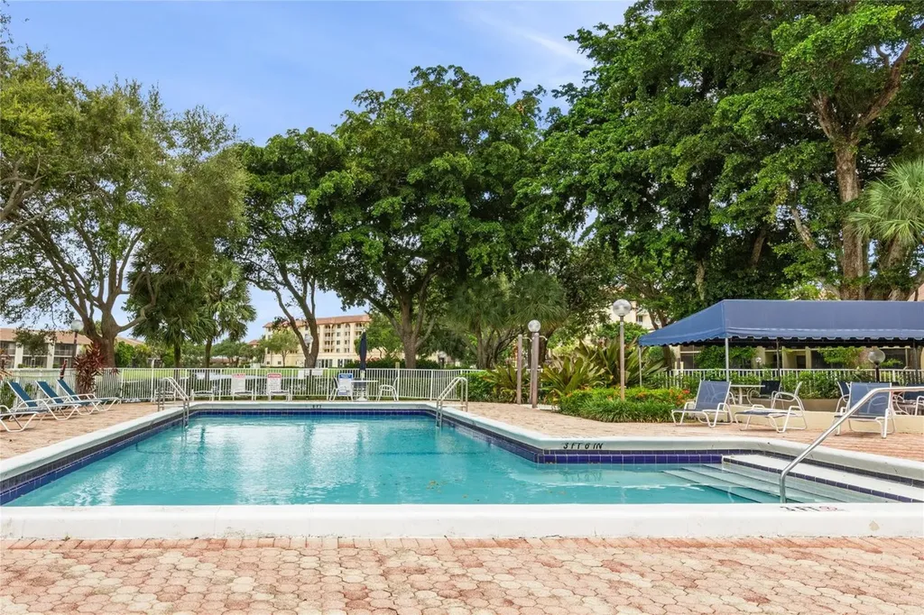 2067 SW 15th Street Deerfield Beach FL 33442
