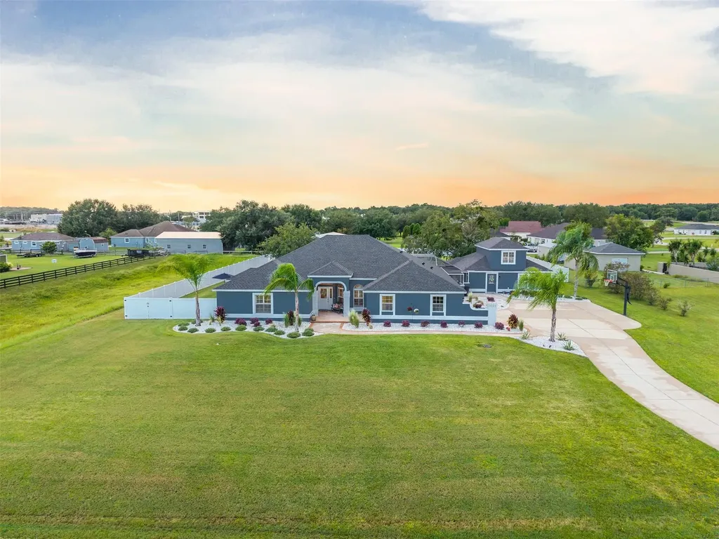 9060 County Road 128c Wildwood FL 34785