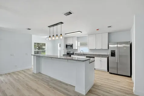 2205 S 33rd Street Fort Pierce FL 34947