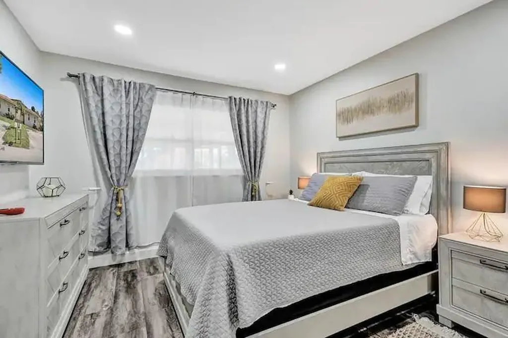 2411 SW 58th Manor Fort Lauderdale FL 33312