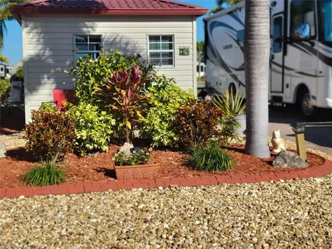 551 SW 42nd Cove Okeechobee FL 34974