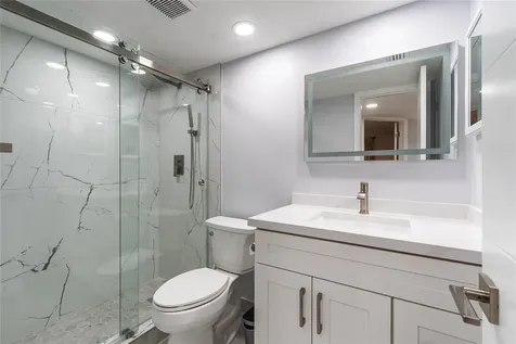 9523 S Hollybrook Lake Drive Pembroke Pines FL 33025