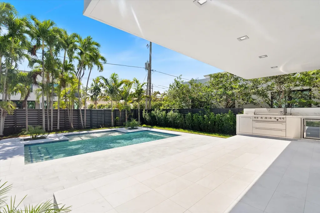 508 NE 9th Avenue Fort Lauderdale FL 33301