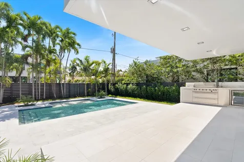 508 NE 9th Avenue Fort Lauderdale FL 33301