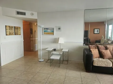 3200 NE 36 Street Fort Lauderdale FL 33308
