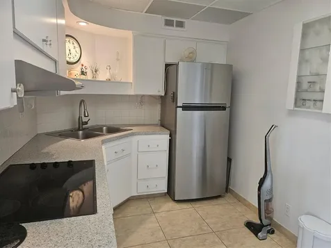 3200 NE 36 Street Fort Lauderdale FL 33308