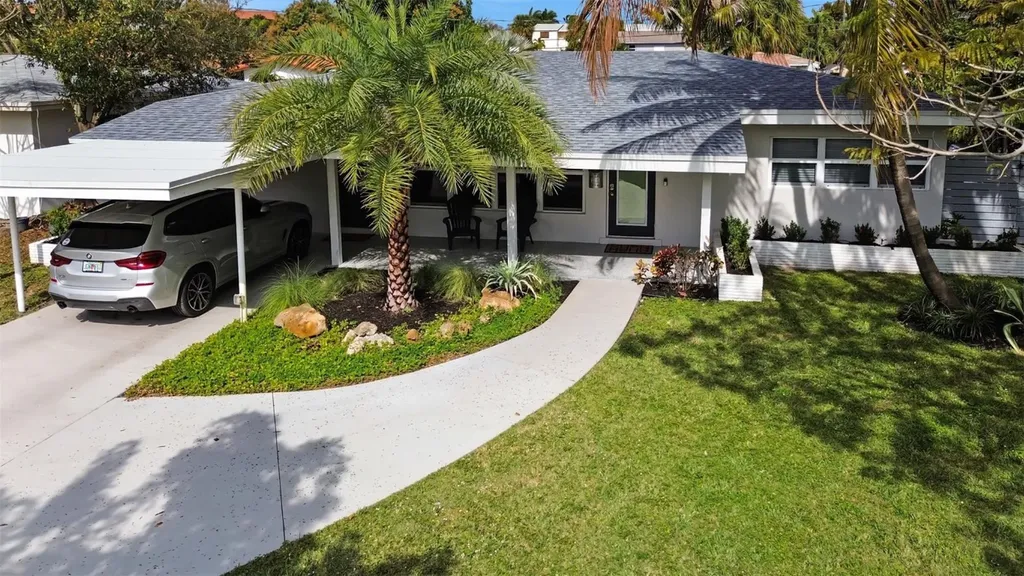 833 NE 17th Court Fort Lauderdale FL 33305