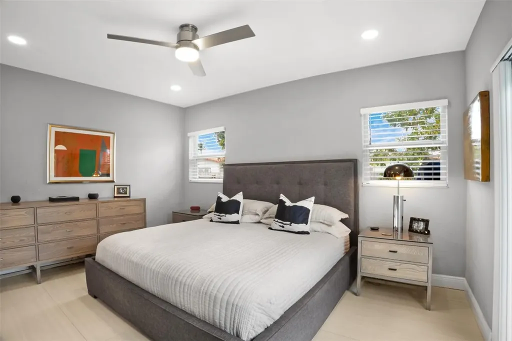 833 NE 17th Court Fort Lauderdale FL 33305