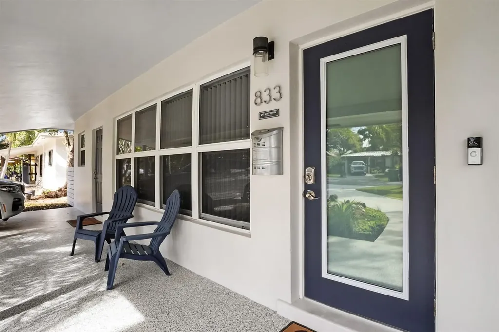 833 NE 17th Court Fort Lauderdale FL 33305