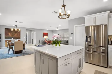 833 NE 17th Court Fort Lauderdale FL 33305