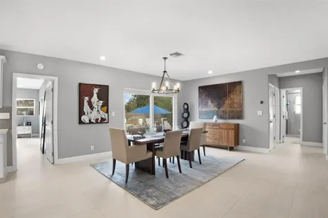 833 NE 17th Court Fort Lauderdale FL 33305