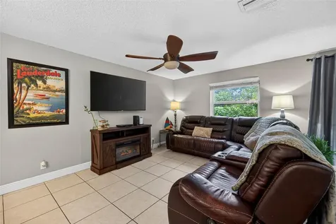 3002 NW 103rd Lane Coral Springs FL 33065