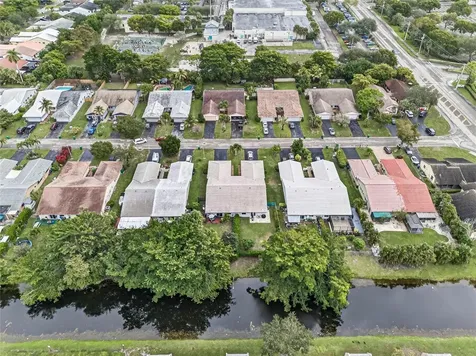 3002 NW 103rd Lane Coral Springs FL 33065