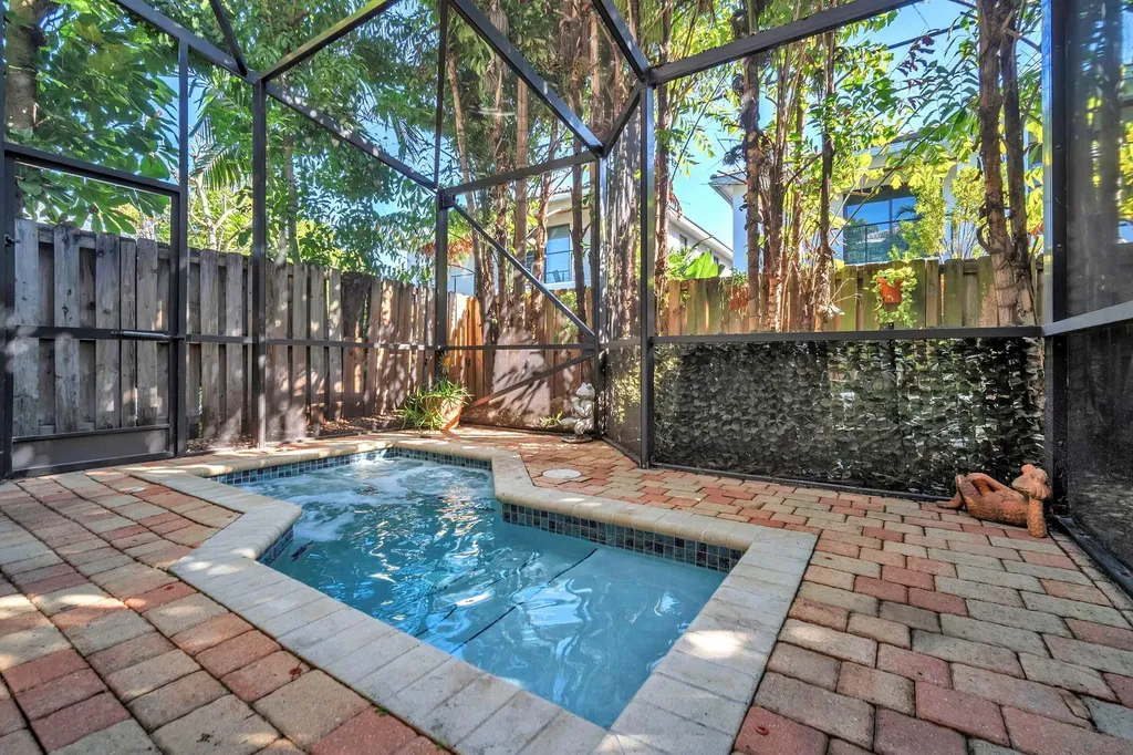 806 NE 16th Avenue Fort Lauderdale FL 33304