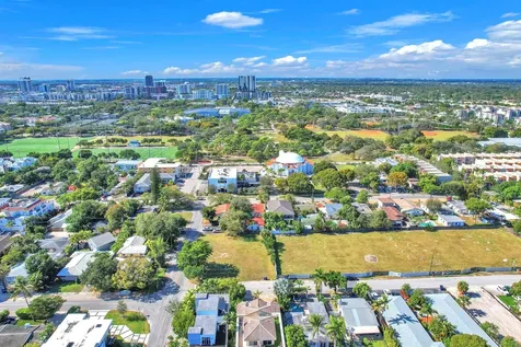 806 NE 16th Avenue Fort Lauderdale FL 33304