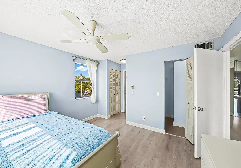 10466 Sunrise Lakes Boulevard Sunrise FL 33322