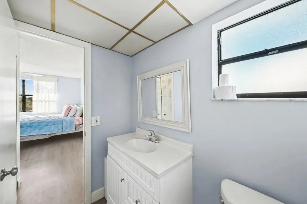 10466 Sunrise Lakes Boulevard Sunrise FL 33322