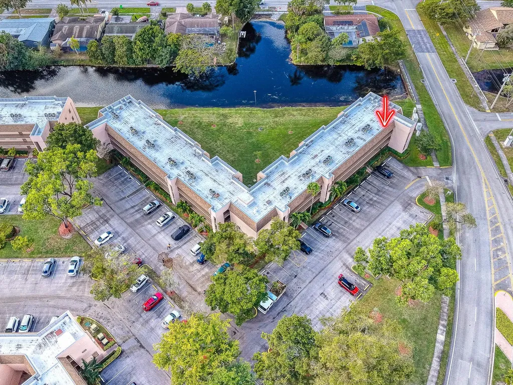 10466 Sunrise Lakes Boulevard Sunrise FL 33322