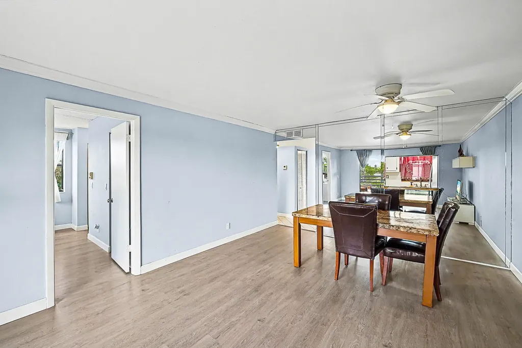 10466 Sunrise Lakes Boulevard Sunrise FL 33322