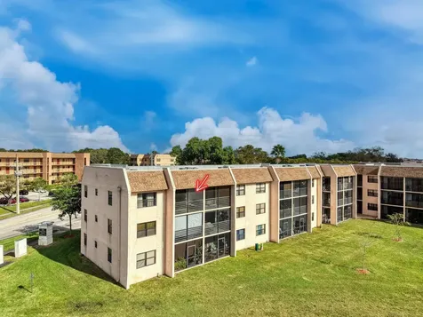 10466 Sunrise Lakes Boulevard Sunrise FL 33322