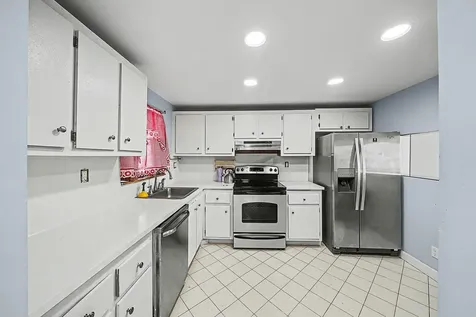 10466 Sunrise Lakes Boulevard Sunrise FL 33322