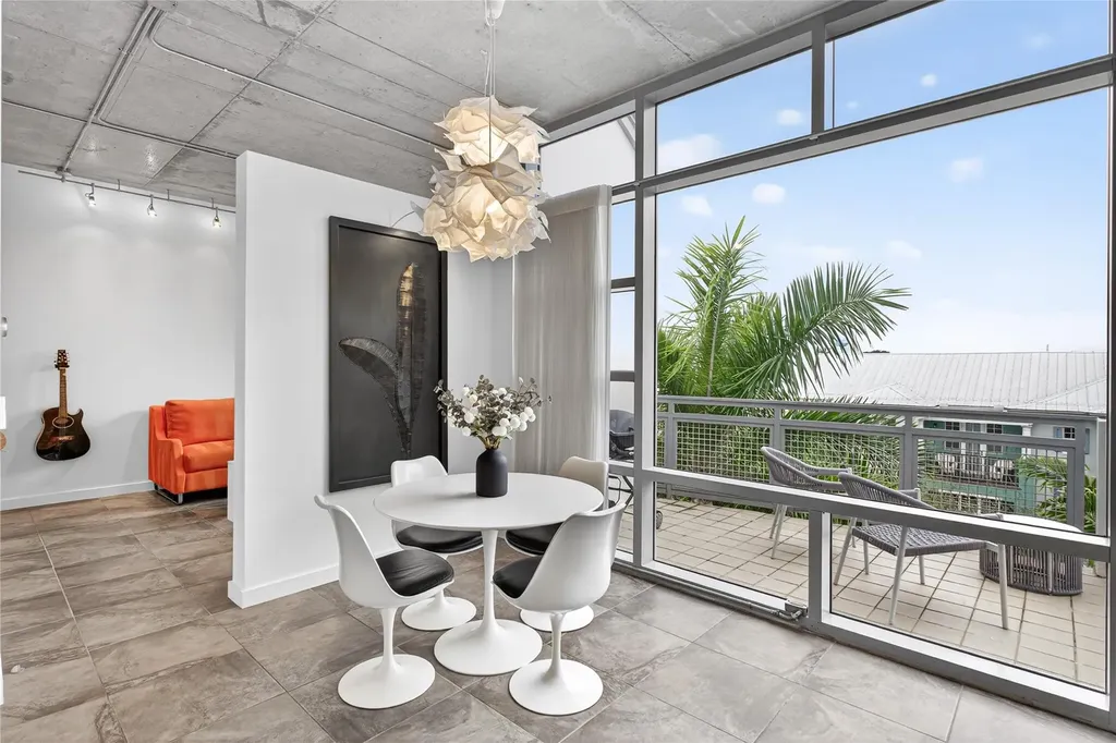 365 SE 6th Avenue Delray Beach FL 33483